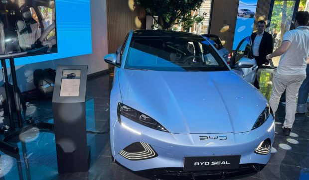 Cu ce prețuri intră BYD pe piața din România și de unde pot fi cumpărate mașinile electrice chinezești