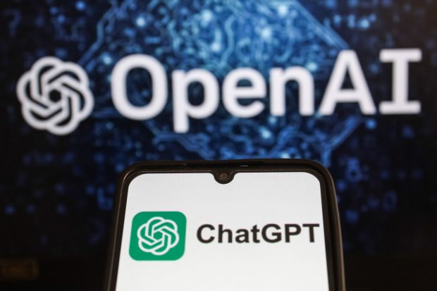 OpenAI intră în panică din cauza comportamentului „excesiv de obedient” al modelului GPT-4o: „Am dat-o în bară”