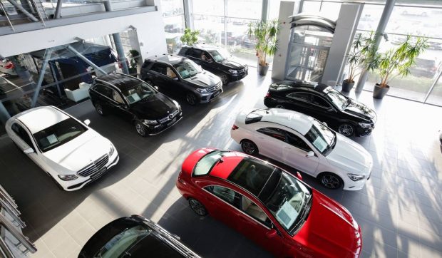 Consiliul Concurenței investighează șase importatori auto din România pentru posibile înțelegeri privind prețurile pieselor și manoperei