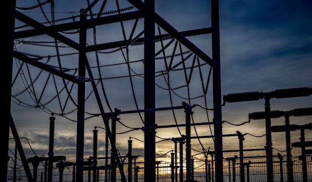Se ia curentul în Constanța. Lista zonelor care rămân fără electricitate până după-amiază