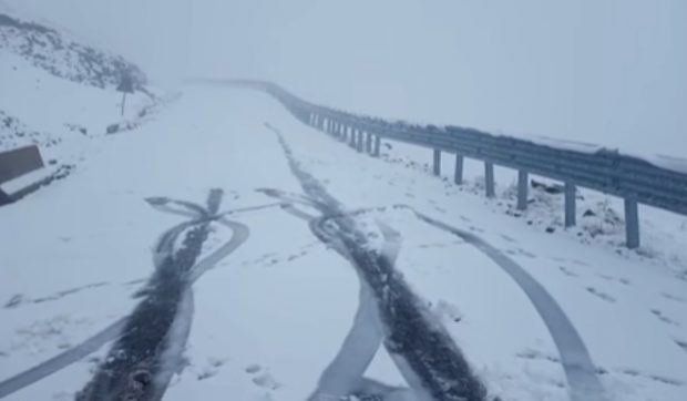Deschiderea uneia dintre cele mai frumoase șosele din țară, Transalpina, se amână. Mesajul transmis de DRDP Craiova