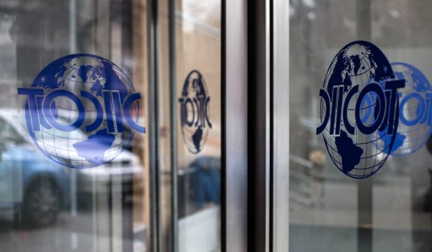 17 kilograme de canabis, pregătite pentru litoral. DIICOT le-a confiscat și a reținut bărbații care le-au procurat din Spania