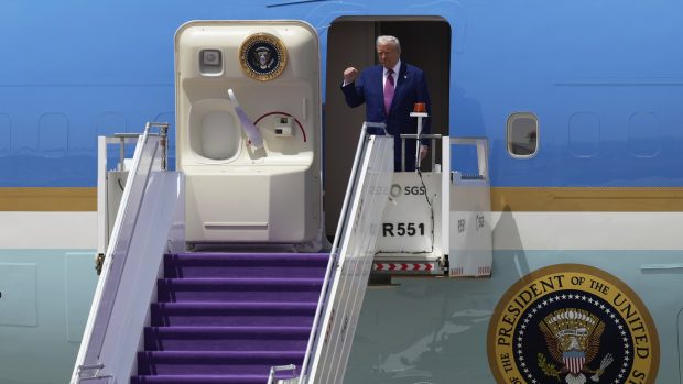 Avionul de 400 de milioane de dolari care îi va fi dat cadou lui Donald Trump, numit „un dezastru” pentru siguranța președintelui