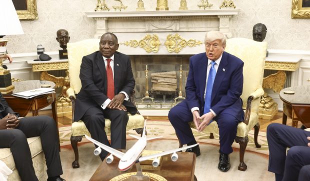 Diplomația agresivă a lui Donald Trump: spectacolele din Biroul Oval subminează influența Americii în lume, avertizează experții în politică externă