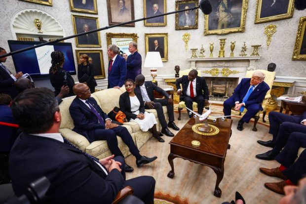 Cum a orchestrat Casa Albă ambuscada lui Trump împotriva președintelui Africii de Sud