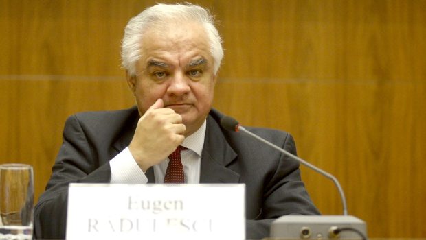 Fitch voia să retrogradeze România, spune consilierul guvernatorului BNR: „Ne-au mai păsuit câteva luni, dar pericolul e mai mare”
