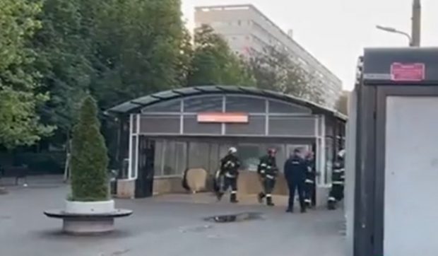 Explozie la metroul din București, între stațiile Gorjului și Lujerului, urmată de un incendiu