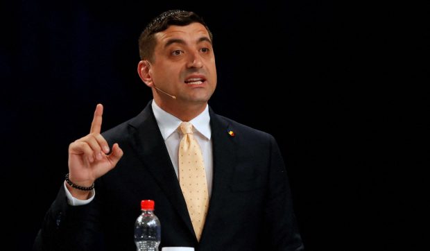 Alegerile prezidențiale, sub lupa presei străine: George Simion este favoritul clar, într-o cursă în care candidații „nu ar putea fi mai diferiți”