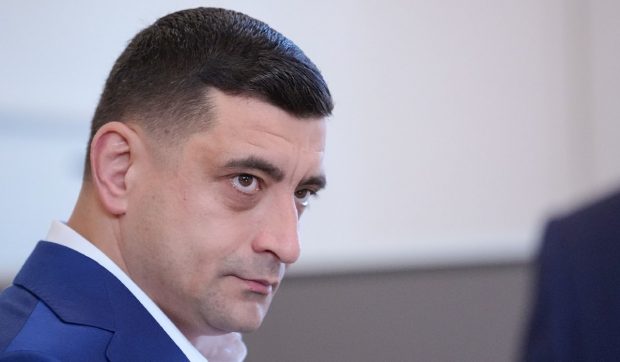 George Simion revine pe Facebook și acuză lipsa buletinelor de vot în diaspora. MAE reacționează