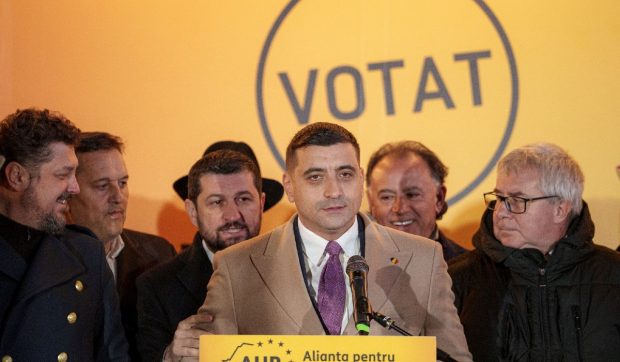 „Afară cu piromanii din Guvern!”. Opoziția va depune moțiune de cenzură după asumarea măsurilor de austeritate ale guvernului Bolojan