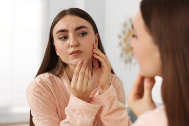 10 semne subtile ale dezechilibrelor hormonale pe care nu trebuie sa le ignori