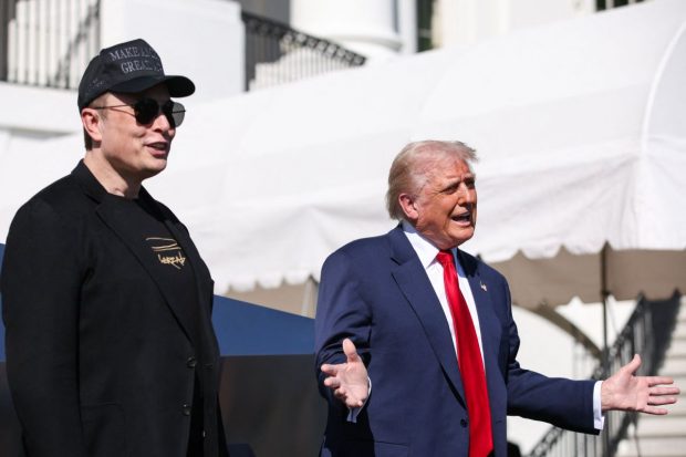 Musk face un pas înapoi: reduce sprijinul pentru Trump și activitatea politică în SUA
