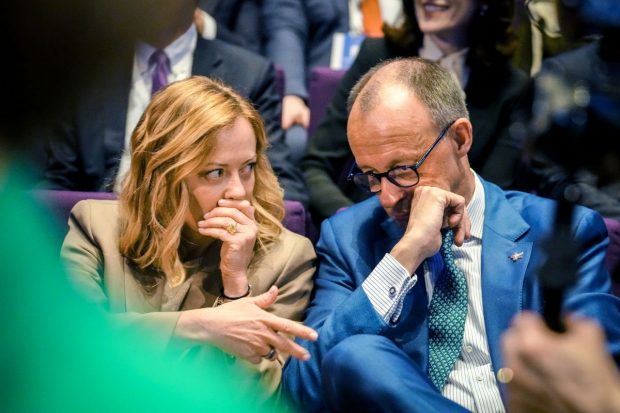 Merz încearcă să-i împace pe Meloni și Macron, care s-au certat în legătură cu discuțiile din Ucraina