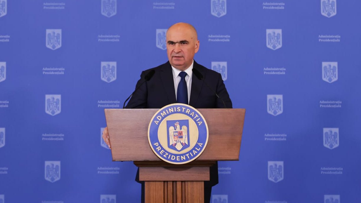 すべてのIlie Bolojanの顧問は、新しい大統領の投資の前に辞任しました。