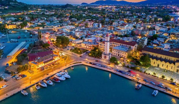 Insula Zakynthos e cea mai aglomerată destinație din Europa: „Se chinuie să facă față milioanelor de vizitatori”
