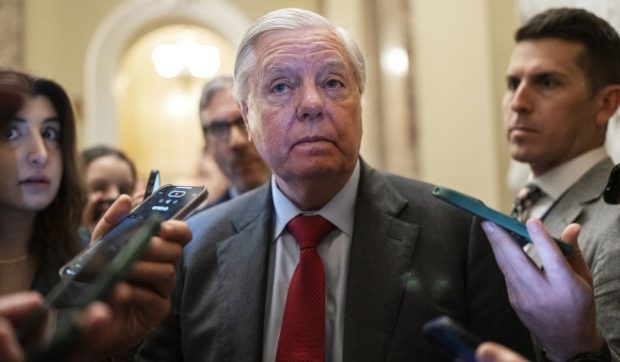 72 de senatori americani îi cer lui Trump să aprobe sancțiuni „zdrobitoare” împotriva Rusiei
