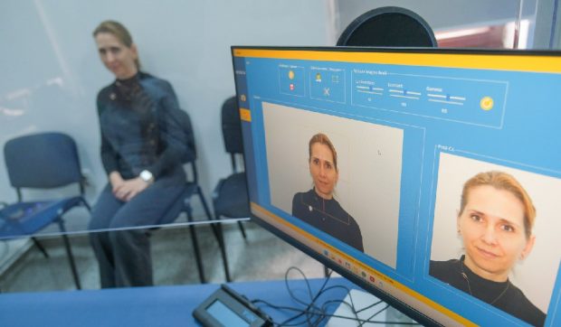 Cărți de identitate electronice gratuite pentru oamenii din Brașov. Primăria a făcut anunțul