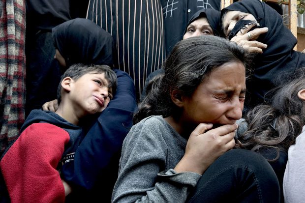 Nouă din cei 10 copii ai unei doctoriţe din Gaza au fost uciși într-un bombardament efectuat de armata israeliană