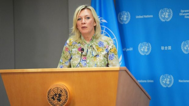 Rusia îl apără pe George Simion cu o tehnică de manipulare clasică și susține fără dovezi că România a „crucificat libertatea de exprimare” înaintea alegerilor
