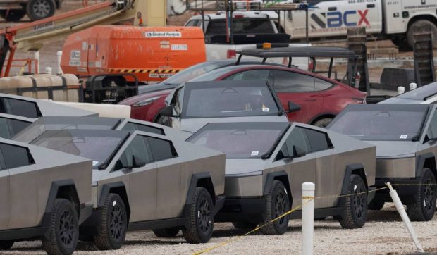 Tesla oprește temporar producția modelelor Cybertruck și Model Y la fabrica din Austin, una dintre cele mai mari uzine ale companiei