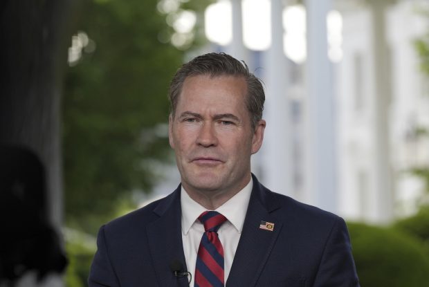 Consilierul lui Trump pentru securitate națională demisionează împreună cu adjunctul său și alți angajați, după scandalul Signal-gate