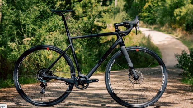 Bicicletă de 4.000 de euro furată din Germania și găsită în România, în microbuzul unui ucrainean