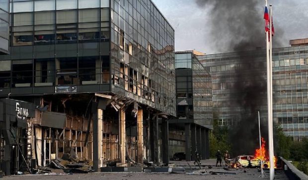 Ucraina a atacat Moscova pentru a doua noapte consecutiv, cu aproape 50 de drone. O clădire a fost lovită în plin | VIDEO