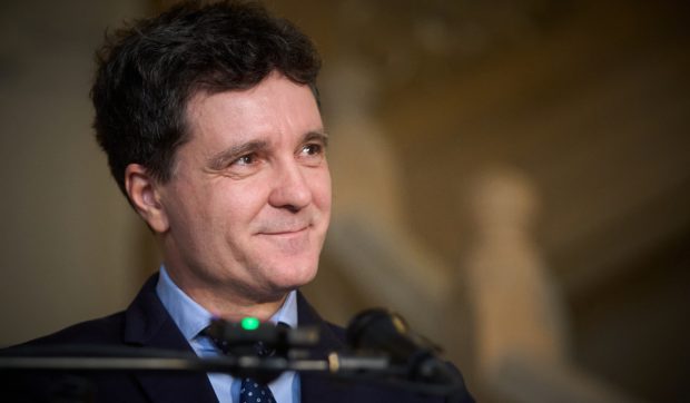 Nicușor Dan, pentru Financial Times: „Va trebui să reducem cheltuielile statului cu 6 miliarde de euro în 2025”. Președintele susține, concomitent, creșterea contribuției pentru NATO