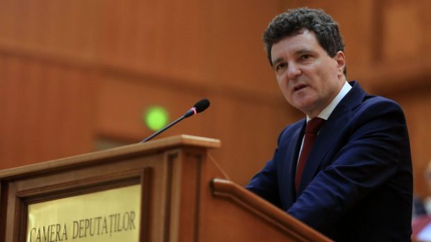 Nicuşor Dan a vorbit cu miniştrii Cseke şi Boloş despre tăieri din cheltuielile statului: ”Acum să vedem viziunea partidelor”