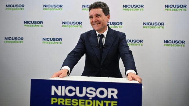 Nicușor Dan, după ce a intrat în turul 2 al alegerilor prezidențiale: „România are două opțiuni”