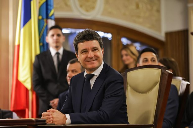 Cât de prestigioasă este, de fapt, facultatea făcută de Nicușor Dan la Paris: „Pepiniera de genii a Franței”