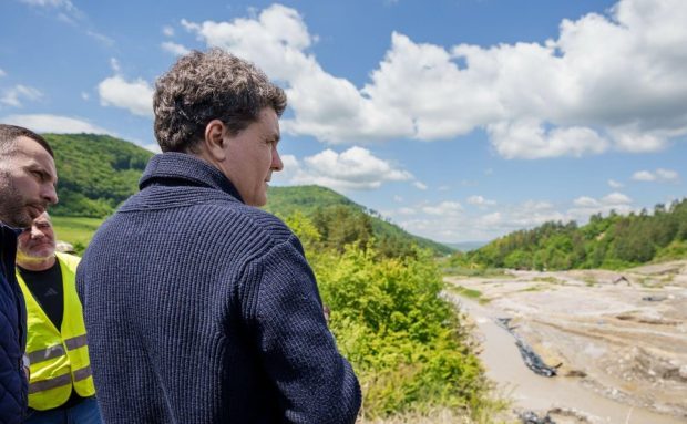 Nicușor Dan îi cere premierului interimar să trimită Corpul de Control la Salina Praid: „Să stabilească vinovații”