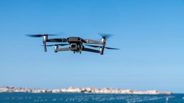 Garda de Mediu se „înarmează” cu drone și bodycam-uri cumpărate prin PNRR. Diana Buzoianu promite mai multe sancțiuni