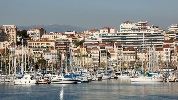 Pană masivă de curent în sudul Franței. 160.000 de locuințe și Festivalul de la Cannes sunt afectate. De la ce ar fi pornit blackout-ul