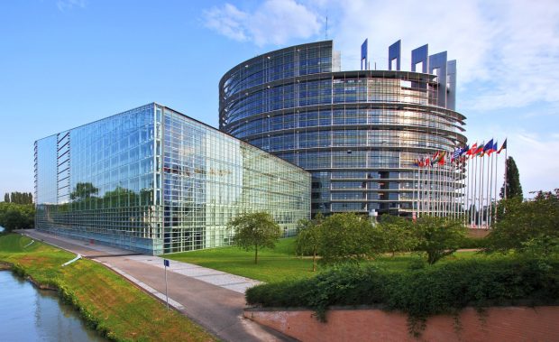 Comisiile din Parlamentul European au votat un raport pentru prelungirea PNRR-urilor cu 18 luni. Ce înseamnă asta pentru România