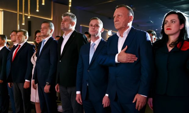 Dependența de cașcavalul guvernării amână schimbarea la față a PSD. Ce lupte se dau în culisele partidului