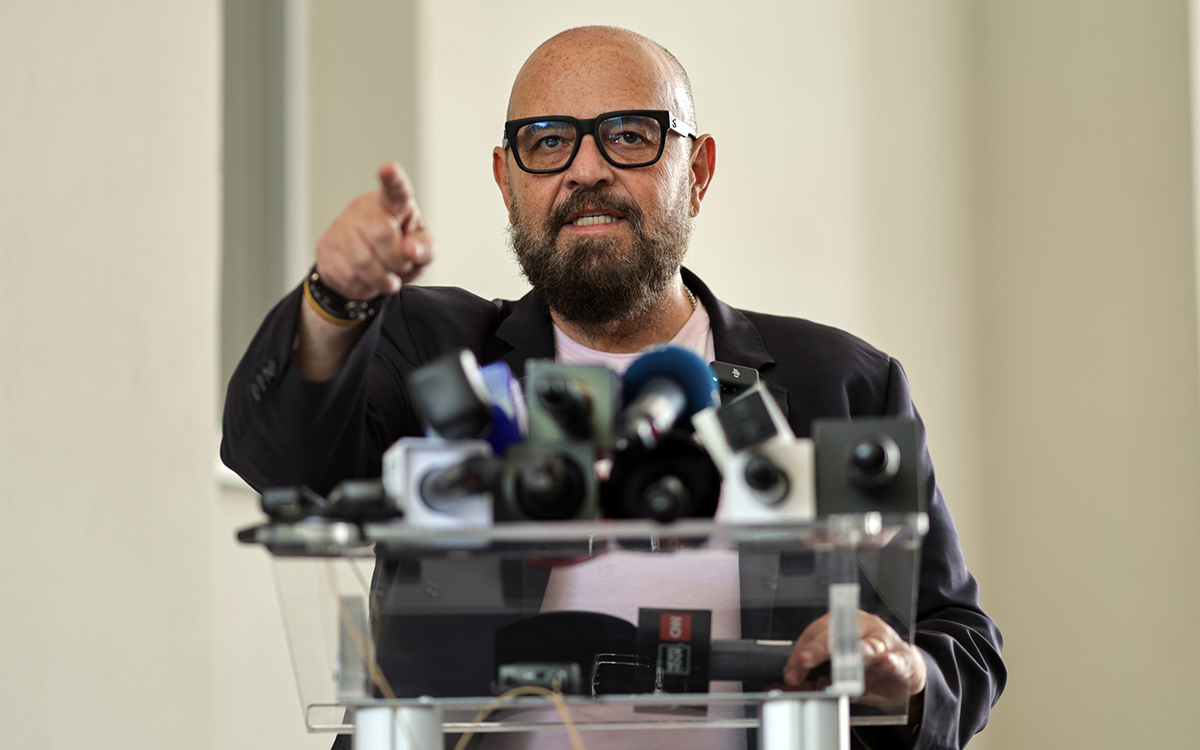 Piedone a „jonglat” cu legea și a obținut daune de peste 100.000 de euro fiindcă a fost condamnat în Dosarul Colectiv