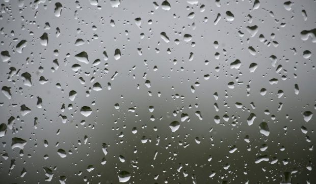 Cod galben de vreme deosebit de rece și ploi. Avertizare meteo ANM pentru toată țara