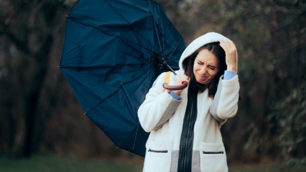 Ploi torențiale, vijelii și grindină, în București și alte 26 de județe. Cât timp sunt valabile avertizările meteo