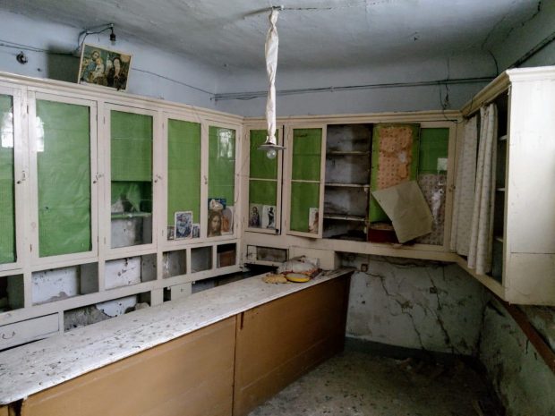 O femeie a cumpărat 6 case cu 5 euro în Italia, însă a ajuns să plătească o avere