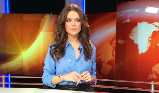 Imagine Stire Cum arată și cu ce se ocupă acum Raluca Lăzăruț. Imagini rare cu fosta prezentatoare TV | 2review.ro