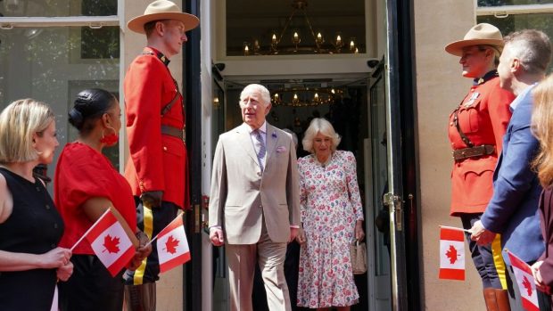 Regele Charles riscă un conflict cu Donald Trump: merge în Canada, țara pe care președintele SUA vrea să o anexeze