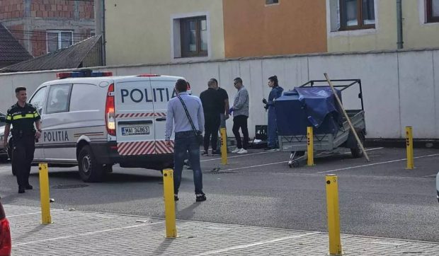 Închisoare pe viață pentru cei trei acuzați în cazul crimei de la Oradea, unde o tânără a fost ucisă, băgată într-un geamantan și ascunsă într-o remorcă