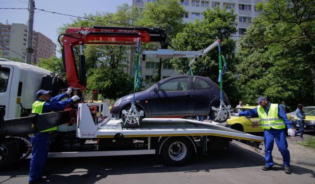 Când este gratuită parcarea în București și cum eviți ridicarea mașinii în 2025
