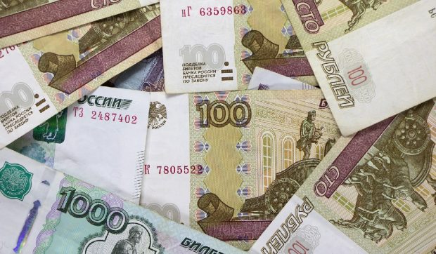 Rușii încă se simt bogați, cu toate că nivelul lor de trai începe să scadă