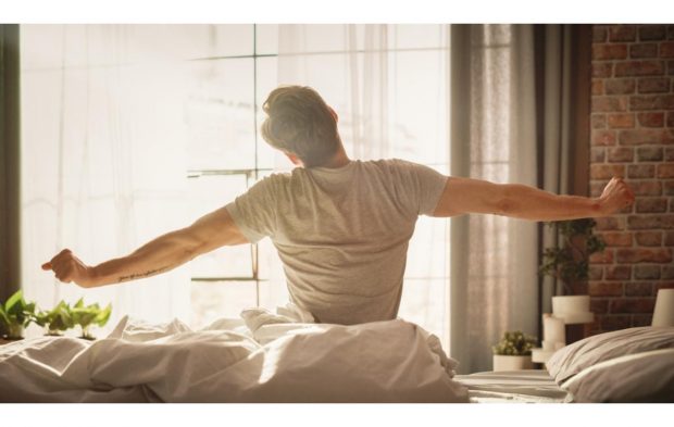 Cum îți începi ziua cu energie: 5 obiceiuri care îți pot schimba complet ritmul zilnic