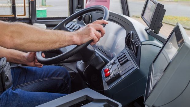 Ce salariu are un șofer român de autobuz în Germania: „Mi s-a părut că l-am prins pe Dumnezeu de picior”