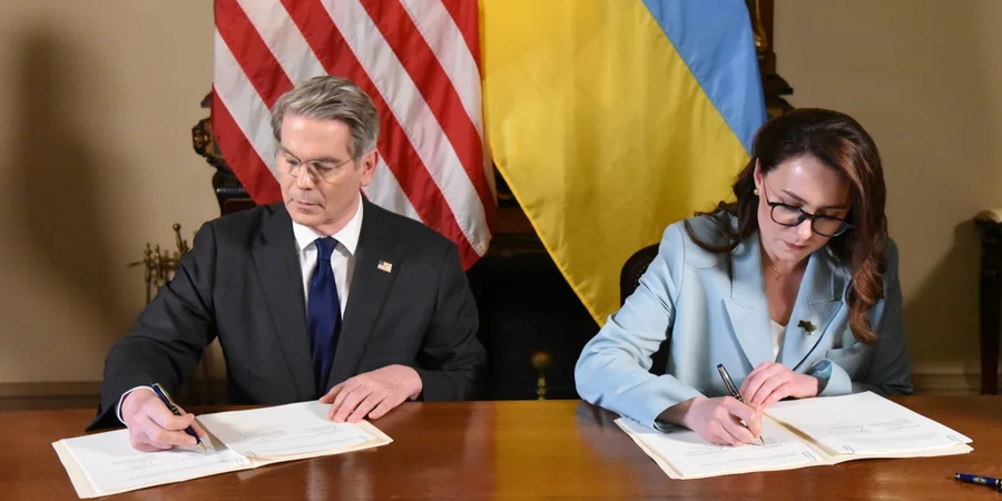 Ucraina și SUA au semnat acordul mineralelor. Donald Trump: „Ne garantează banii”