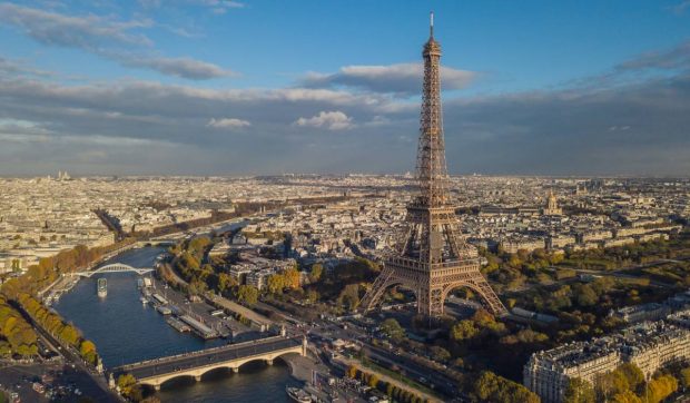 Turiștii și localnicii vor putea înota în Sena, începând din această vară. Unde și când va fi permis scăldatul în celebrul fluviu din Paris