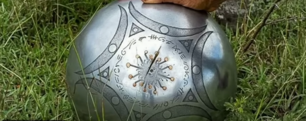 Sfera metalică misterioasă prăbușită pe 2 martie stârnește teorii legate de OZN-uri: „Tehnologie extraterestră?” I VIDEO